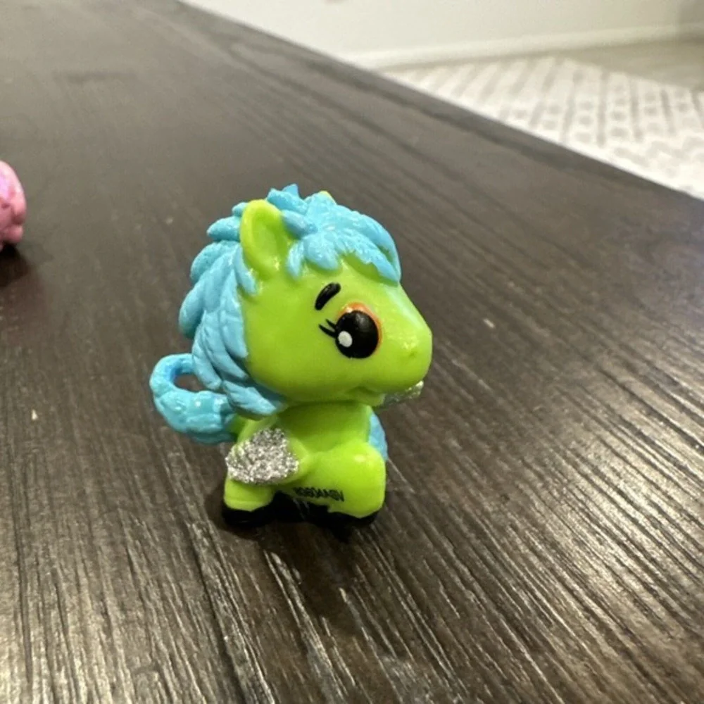 Hatchimals Lot Of 5 Mini‎ Figure Spin Master Toy Green Ponette Purple Owlicorn